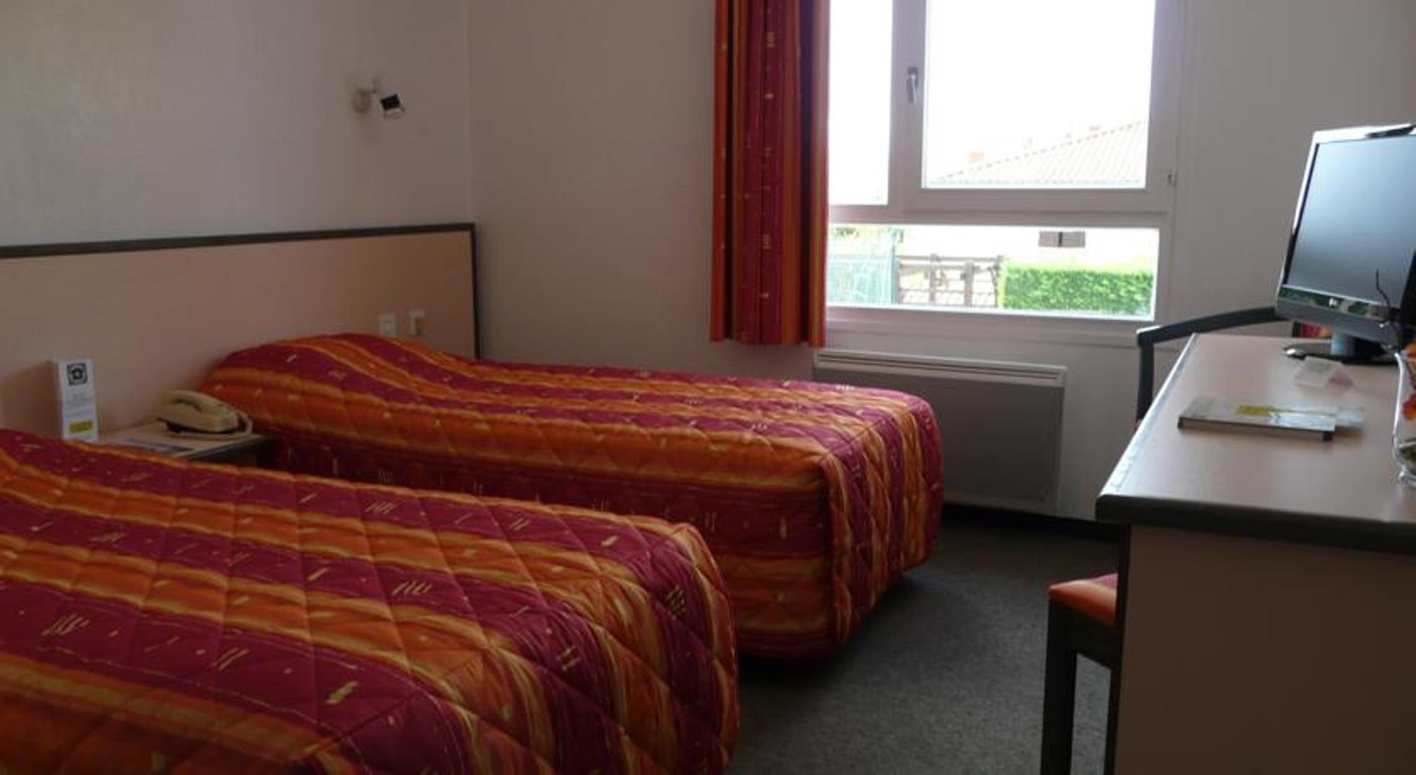 Hotel Le Chatard Sarcey Esterno foto